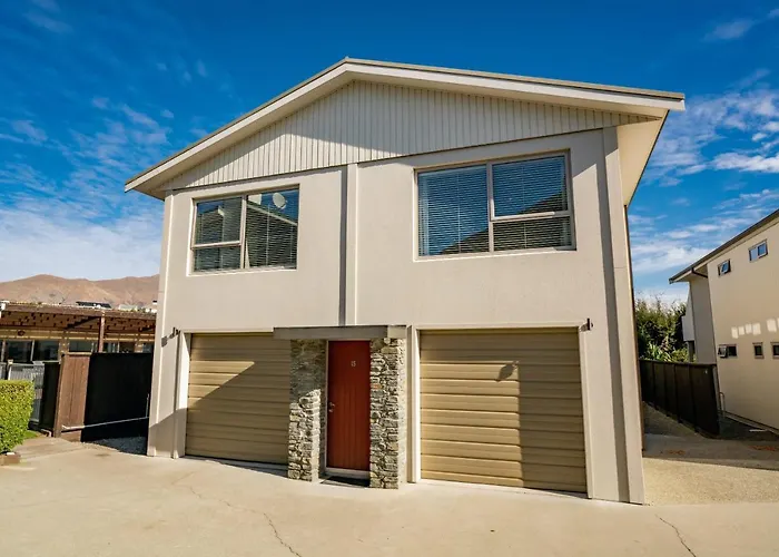 Alpine Retreat - 3 Bedroom *
